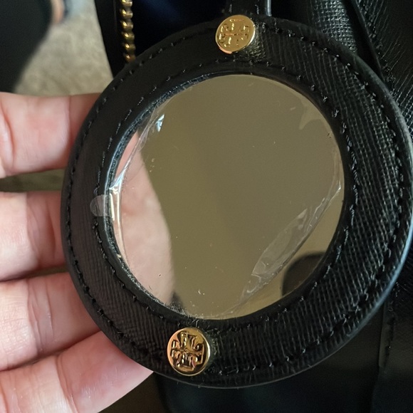 Tory Burch Large Black & Gold Robinson Satchel Purse-Great Condition - Picture 12 of 13